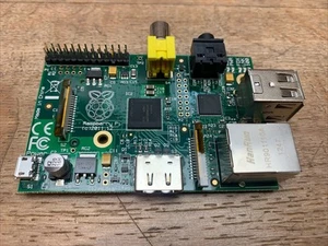 Raspberry Pi Model B 2011/2012 - Picture 1 of 7