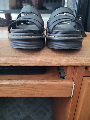 Sandálias sapatos femininos Dr DOC MARTENS preto Blaire tamanho EUA 7  - Imagem 1 de 4