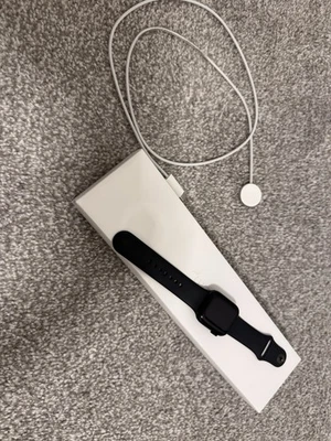 Apple Watch Series 8 41mm Midnight Aluminum Case Used - Image 1 of 4