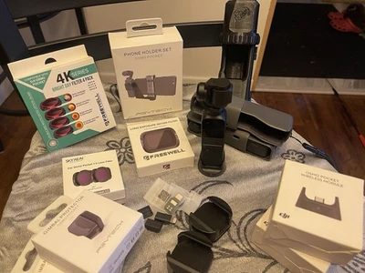 DJI Osmo Pocket Portátil 1 Eje Estabilizador Cámara Cineastas Kit (2 Cámaras) Usado Foto 1 de 4