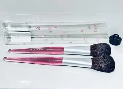 2 brochas de maquillaje Maybelline rubor rosa Foto 1 de 3