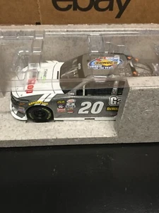1:24 Action Eric Jones #20 Gamestop Rookie of the Year 2016 Camry DIN-00103 AUTO - Picture 1 of 10
