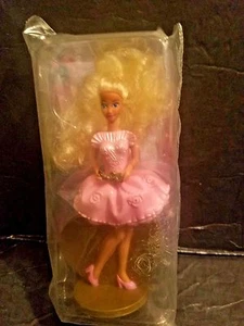 MCDONALDS HAPPY MEAL1994..BARBIE AND FRIENDS LOCKET SURPRISE - Picture 1 of 3