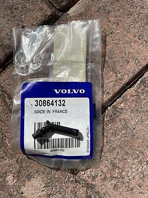 Genuine Volvo Air Filter Pipe To Vaccuum Pipe Connector  30864132 Volvo S4o V40 • 5.80€