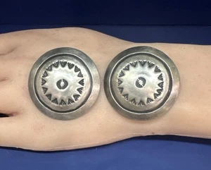 Bellissimi orecchini traforati in argento sterling Navajo π15,6 grammi - Foto 1 di 5