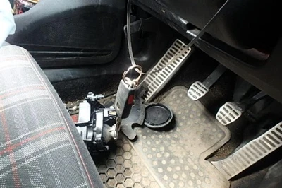 Used Driving Light fits: 2012 Volkswagen Golf gti Fog-Driving bumper mounted Gra - Image 1 of 4