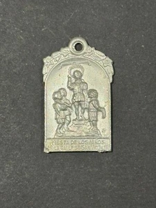 Antique religious medals "FIESTA DE LOS NIÑOS" - Picture 1 of 2