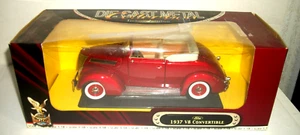 SIGNATURE MODELS 1:18 SCALE 1937 FORD V8 CONVERTIBLE DIE CAST MODEL RED - Picture 1 of 4