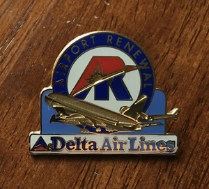 Vintage Delta Air Lines Airport Renewal 1999 Gold Tone Aircraft Lapel Pin - Picture 1 of 3