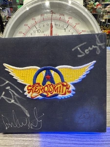 CD firmado por Aerosmith A Little South Of Sanity banda completa autógrafo (All5) con parche - Imagen 1 de 12