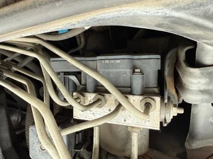 Ford Falcon 2013 FG G6E Series 2 ABS Pump 0265243099 AR29-20905-AE - Picture 1 of 6