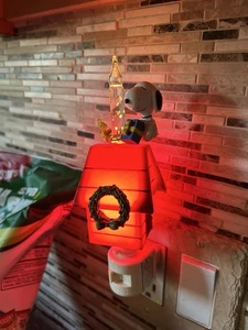 Roman Bubblers Arachidi Snoopy con corona e stock di legno spedizione gratuita. - Foto 1 di 4