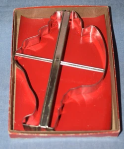 Vintage Metal Santa Claus Cooky Cutter~8 In. High Christmas Cookies Original Box - Picture 1 of 2