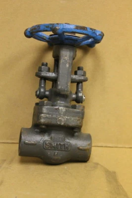 Smith Valves 800 Gate Valve, 1/2", Forged Steel/SS A105N/CR13, 2000 PSI, Manual - Image 1 of 4