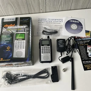 Uniden BCD396XT APCO 25 Trunk Tracker Digital Polizei Handscanner - Bild 1 von 16