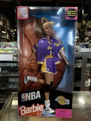 1998 #20704 LA Lakers Barbie Doll Mattel Los Angeles NBA Vintage Brand NIOB - Image 1 of 4
