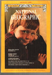 National Geographic Magazine - April 1976 Robert Frost Brazil Bees/ HAWAII MAP - Picture 1 of 3