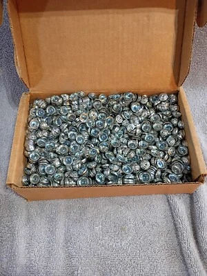 Handy Button Machine Co. Respaldos de un solo pivote RR talla 24 tapicería 25GR caja abierta Foto 1 de 4