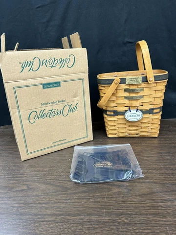 Longaberger 1996 Collectors Club Charter Member Basket in Original Box Cover