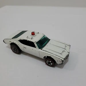 HOT WHEELS RED LINE OLDS 442 1ST ISSUE POLICE CAR w DOOR DECALS & OPENING HOOD - Picture 1 of 10
