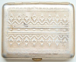 Estuche de cigarrillos vintage con adorno en tono dorado de la Rusia soviética URSS - Imagen 1 de 7