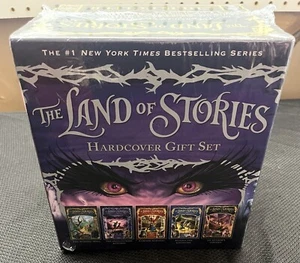 SEALED - The Land of Stories Hardcover Gift Set 1-5 - Picture 1 of 8