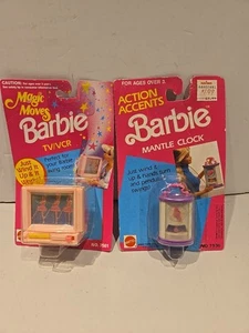 Neu in Verpackung Vintage 1992 Barbie TV/VCR Magic Moves #7561 und Manteluhr #7936 - Bild 1 von 4