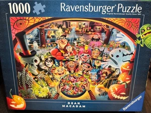 Ravensburger Dean MacAdam: Halloween Trick or Treat Puzzle - 1000 Stck. - Bild 1 von 2