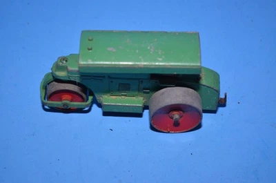 Tractor Dinky Meccano verde con conductor granja Foto 1 de 4