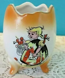 Piccolo vaso vintage Enesco Japan a forma di uovo a tre zampe con bambina - Foto 1 di 10