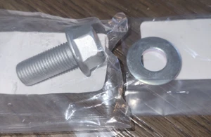 YAMAHA BANSHEE WARRIOR 350 AXLE CARRIER UPPER MOUNTING BOLT & WASHER 87-88 - Picture 1 of 5