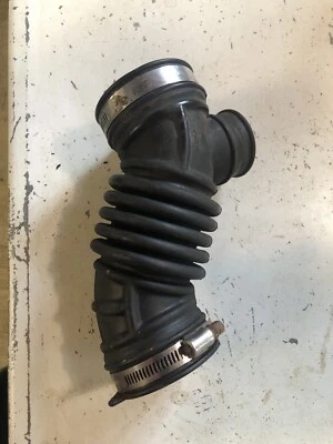 Nissan Cube 2011, tubo de admisión de aire manguera OEM  Foto 1 de 4