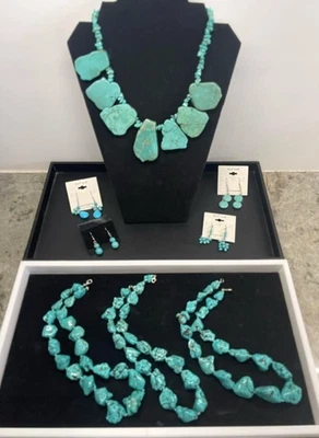 Lote de 4 juegos de collares y pendientes colgantes de moda de piedra howlita turquesa Foto 1 de 4