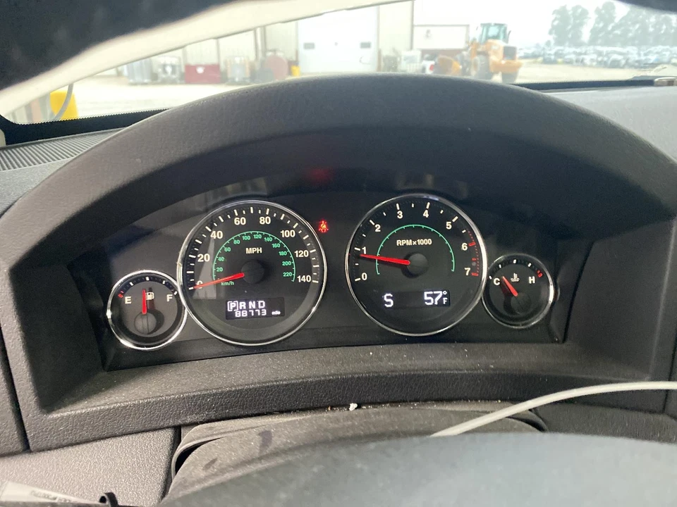 Used Speedometer Gauge fits: 2009 Jeep Grand cherokee cluster Sport model 5.7L M - Изображение 1 из 4