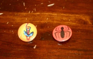 SDCC MARVEL SPIDER MAN BUTTONS - Picture 1 of 1