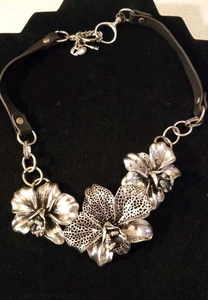 Fossil Wild Orchid Silver Tone Black Leather Bib Necklace Flower Rare Jeweled - Picture 1 of 6