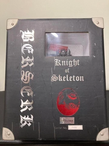 ART OF WAR Berserk Skull Knight Figure Toys R Us Limited Color Cover