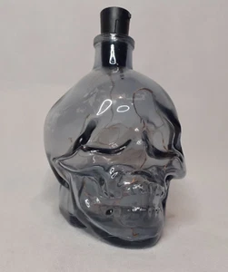 Light Up Glass Skull With White Lights Stopper Bedside Table Light Decoration - Picture 1 of 9