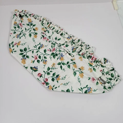 Longaberger Small Picnic Basket Fabric Liner in White Vine Floral 2108318 Cover