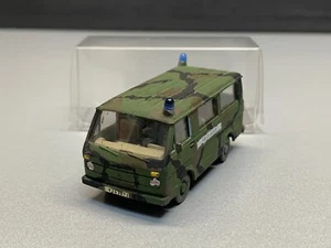 Volkswagen VW LT Feldjäger Patina Bundeswehr Figur Personen Bus Wiking H0 1:87 - Bild 1 von 12