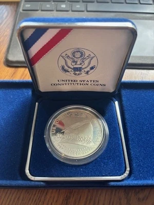 Qty 1 - 1987 US Mint Constitution Commemorative 90% Silver Dollar Proof Coin Box - Image 1 of 2