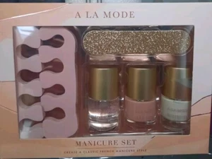 Manicure Set Create A Classic French Manicure Style - Picture 1 of 2