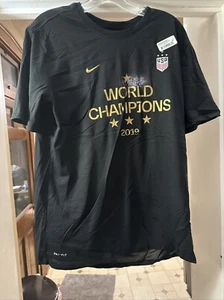 USWNT 2019 Champion Shirt 4 Stars USA Mens Large World Champions Dri-Fit - Picture 1 of 3
