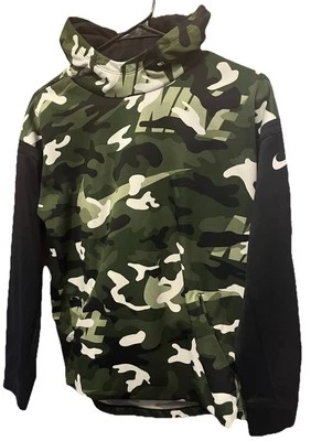 Nike Youth Camo Pullover Hoodie. Army Green. Youth XL. EUC - Image 1 of 4