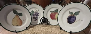 Set of 4 Crate & Barrel Fruit 8 1/4" Salad Plates Green Rim Gold Accent Trim - Picture 1 of 11