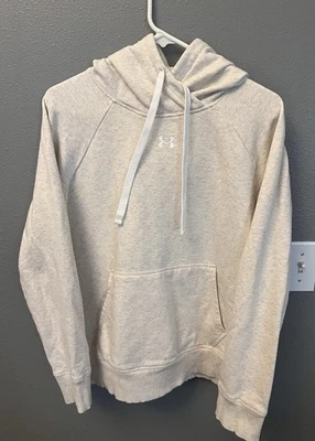 Sudadera con capucha Under Armor de manga larga para mujer talla grande avena Foto 1 de 4