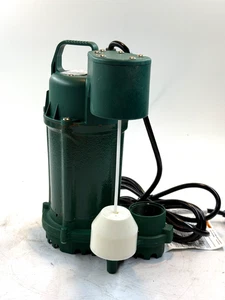 Zoeller Cast Iron Sump Pump 1/2HP 60GPM Vertical Float Switch #1075 - Picture 1 of 6