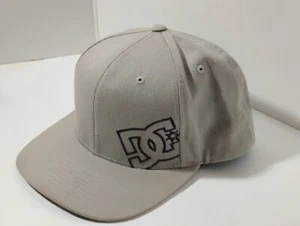 DC Shoes Embroidered Logo Beige Hat Cap 100% Cotton - Skateboarding, Skateboard - Picture 1 of 6