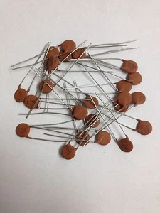 25 PIEZAS Condensadores de Disco de Cerámica MPI EF253Z .025uF 100V Z5V MP 253Z 100V - Imagen 1 de 4