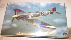 Hasegawa 1/48 Spitfire Mk. VB' 401st SQUADRONE"  Nuovo sigillato - Foto 1 di 2